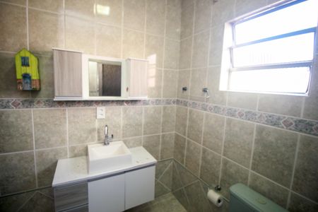 Casa para alugar com 200m², 5 quartos e 2 vagasBanheiro - Edícula