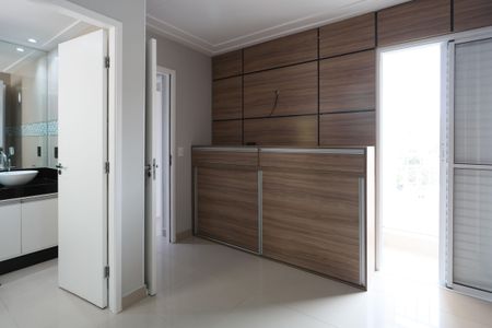Apartamento para alugar com 77m², 3 quartos e 1 vagasuíte