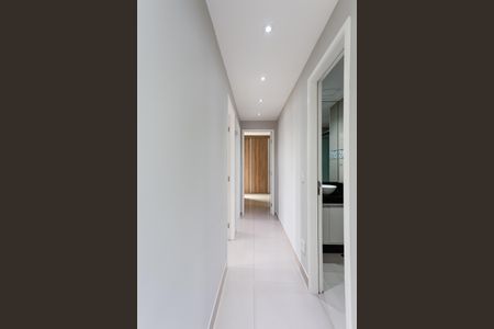 Apartamento para alugar com 77m², 3 quartos e 1 vagacorredor