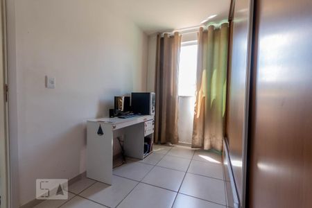 Quarto de apartamento para alugar com 2 quartos, 48m² em Piratininga, Belo Horizonte