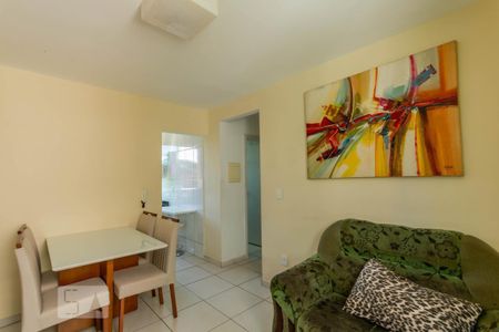 Sala de apartamento para alugar com 2 quartos, 48m² em Piratininga, Belo Horizonte