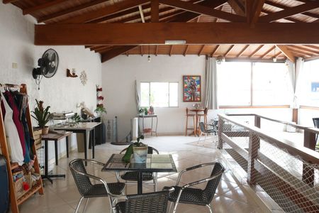 Casa para alugar com 180m², 2 quartos e 1 vagaCobertura