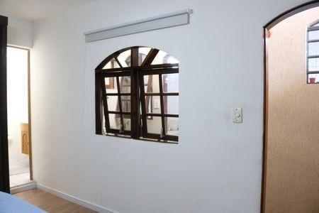 Casa para alugar com 180m², 2 quartos e 1 vagaQuarto 1