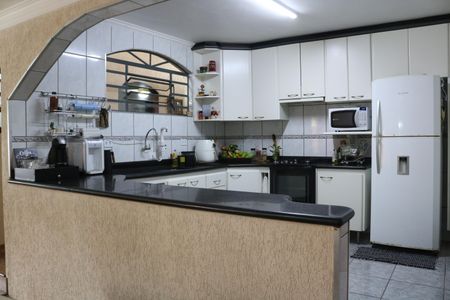 Casa para alugar com 180m², 2 quartos e 1 vagaCozinha