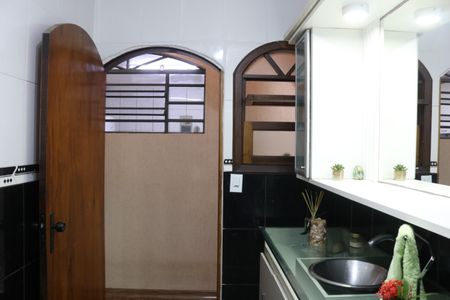 Casa para alugar com 180m², 2 quartos e 1 vagaBanheiro 1