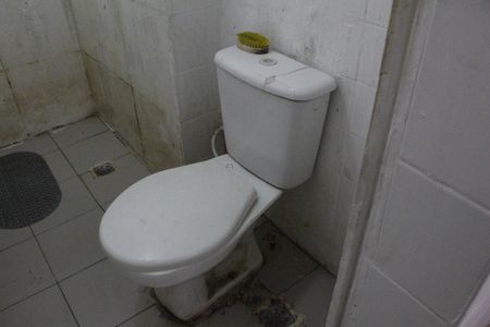 Casa de condomínio à venda com 110m², 3 quartos e sem vagaBanheiro de serviço