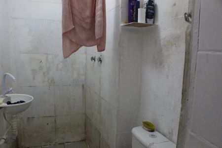 Casa de condomínio à venda com 110m², 3 quartos e sem vagaBanheiro de serviço