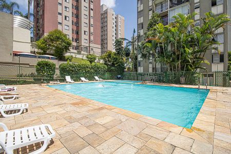 Apartamento à venda com 60m², 2 quartos e 1 vaga Apartamento à venda com 60m², 2 quartos e 1 vagapiscina_2