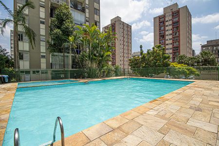Apartamento à venda com 60m², 2 quartos e 1 vaga Apartamento à venda com 60m², 2 quartos e 1 vagapiscina_3