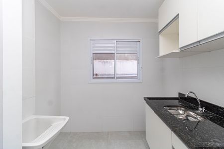 Cozinha de apartamento para alugar com 2 quartos, 40m² em Vila Gustavo, São Paulo