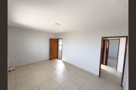 Casa para alugar com 230m², 4 quartos e 3 vagasSala