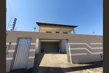 Casa para alugar com 230m², 4 quartos e 3 vagasFachada