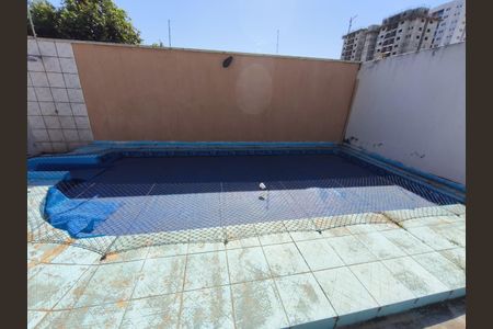Casa para alugar com 230m², 4 quartos e 3 vagasPiscina