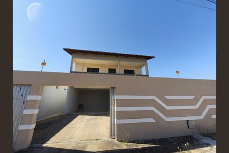 Casa para alugar com 230m², 4 quartos e 3 vagasFachada