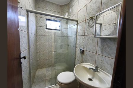 Casa para alugar com 230m², 4 quartos e 3 vagasBanheiro