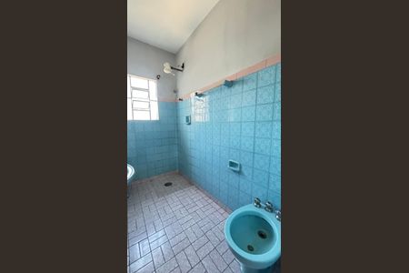 Casa para alugar com 189m², 4 quartos e 6 vagasBanheiro