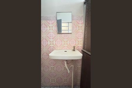 Casa para alugar com 189m², 4 quartos e 6 vagasBanheiro
