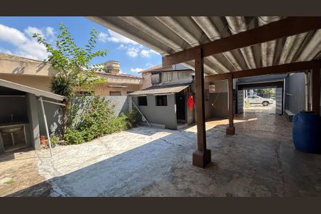 Casa para alugar com 189m², 4 quartos e 6 vagasQuintal