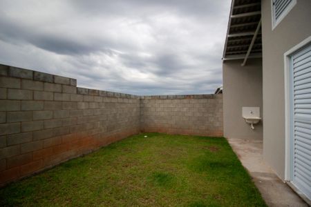 Casa de condomínio para alugar com 156m², 3 quartos e 2 vagasQuintal