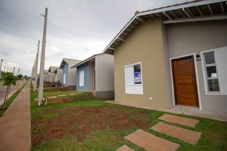 Casa de condomínio para alugar com 156m², 3 quartos e 2 vagasFachada