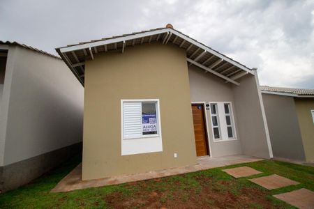 Casa de condomínio para alugar com 156m², 3 quartos e 2 vagasFachada