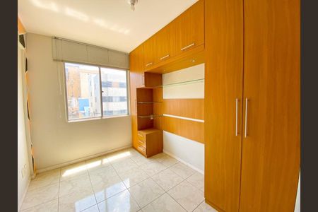 Apartamento à venda com 73m², 3 quartos e 2 vagas Apartamento à venda com 73m², 3 quartos e 2 vagasQuarto