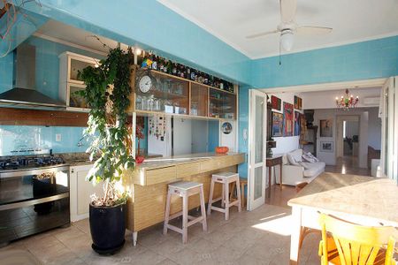 Apartamento à venda com 150m², 2 quartos e 1 vagaCozinha