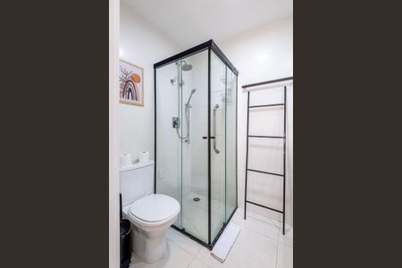 Banheiro de kitnet/studio à venda com 1 quarto, 21m² em Paraíso, São Paulo