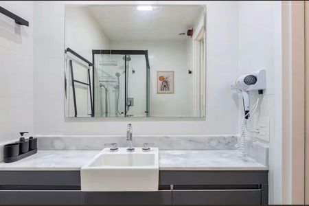 Banheiro de kitnet/studio à venda com 1 quarto, 21m² em Paraíso, São Paulo