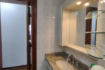 Apartamento à venda com 148m², 3 quartos e 2 vagasBanheiro