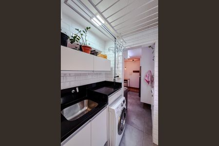 Apartamento à venda com 80m², 3 quartos e 1 vagaÁrea de Serviço