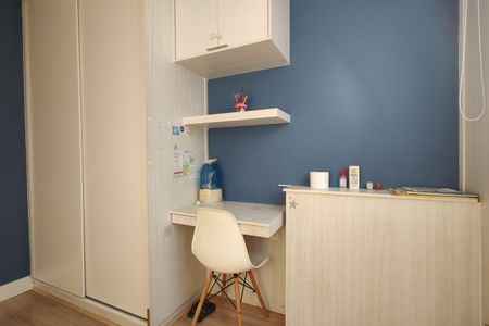 Apartamento à venda com 48m², 2 quartos e 1 vagaQuarto 2 - Armários