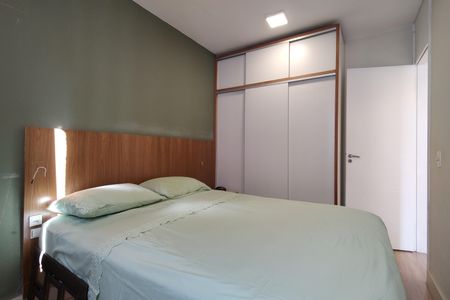 Apartamento à venda com 48m², 2 quartos e 1 vagaQuarto 1 - Armários