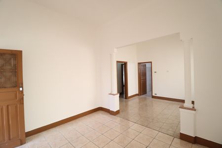 Sala de casa para alugar com 2 quartos, 150m² em Centro, Uberlândia