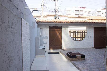 Casa de condomínio para alugar com 110m², 3 quartos e 1 vaga Casa de condomínio para alugar com 110m², 3 quartos e 1 vagaEntrada