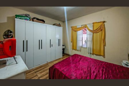 Casa à venda com 275m², 7 quartos e 4 vagasQuarto 2
