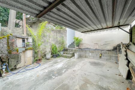 Casa à venda com 96m², 2 quartos e 3 vagas Casa à venda com 96m², 2 quartos e 3 vagasGaragem