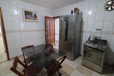 Casa para alugar com 96m², 3 quartos e 3 vagasCozinha