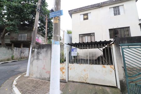 Casa para alugar com 96m², 3 quartos e 3 vagasFachada