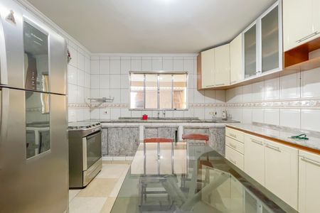 Casa à venda com 96m², 2 quartos e 3 vagas Casa à venda com 96m², 2 quartos e 3 vagasCozinha