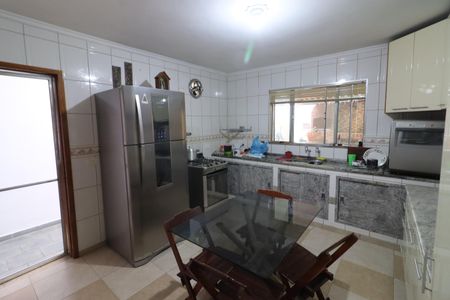 Casa para alugar com 96m², 3 quartos e 3 vagasCozinha
