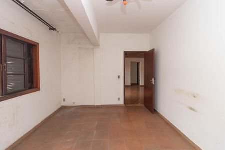 Casa à venda com 384m², 2 quartos e 4 vagas Casa à venda com 384m², 2 quartos e 4 vagasQuarto 2