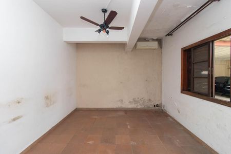 Casa à venda com 384m², 2 quartos e 4 vagas Casa à venda com 384m², 2 quartos e 4 vagasQuarto 2