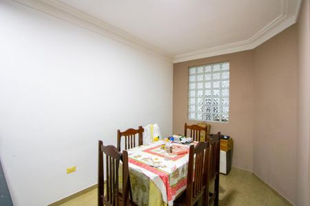 Casa à venda com 232m², 3 quartos e 4 vagas Casa à venda com 232m², 3 quartos e 4 vagasCopa/Cozinha