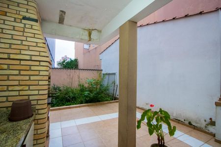 Casa à venda com 232m², 3 quartos e 4 vagas Casa à venda com 232m², 3 quartos e 4 vagasEspaço gourmet/Quintal/Jardim