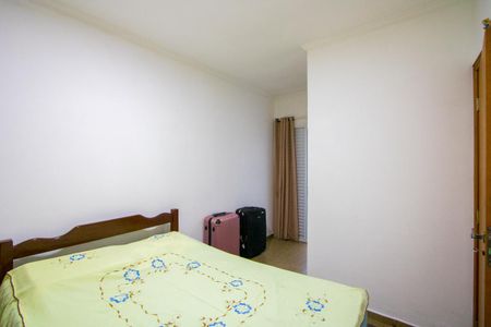 Casa à venda com 232m², 3 quartos e 4 vagas Casa à venda com 232m², 3 quartos e 4 vagasQuarto 2 - Suíte