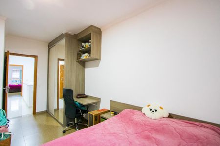 Casa à venda com 232m², 3 quartos e 4 vagas Casa à venda com 232m², 3 quartos e 4 vagasQuarto 3 - Suíte