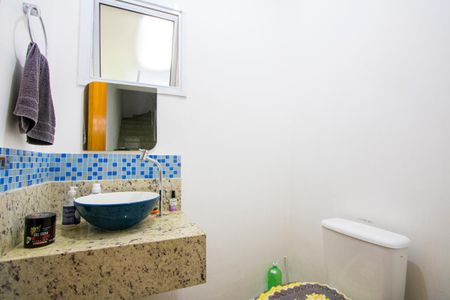 Casa à venda com 232m², 3 quartos e 4 vagas Casa à venda com 232m², 3 quartos e 4 vagasLavabo