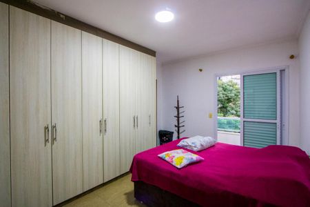 Casa à venda com 232m², 3 quartos e 4 vagas Casa à venda com 232m², 3 quartos e 4 vagasQuarto 1 - Suíte