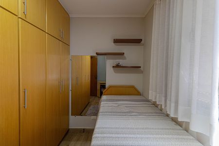 Casa à venda com 180m², 4 quartos e 2 vagas Casa à venda com 180m², 4 quartos e 2 vagasQuarto 2